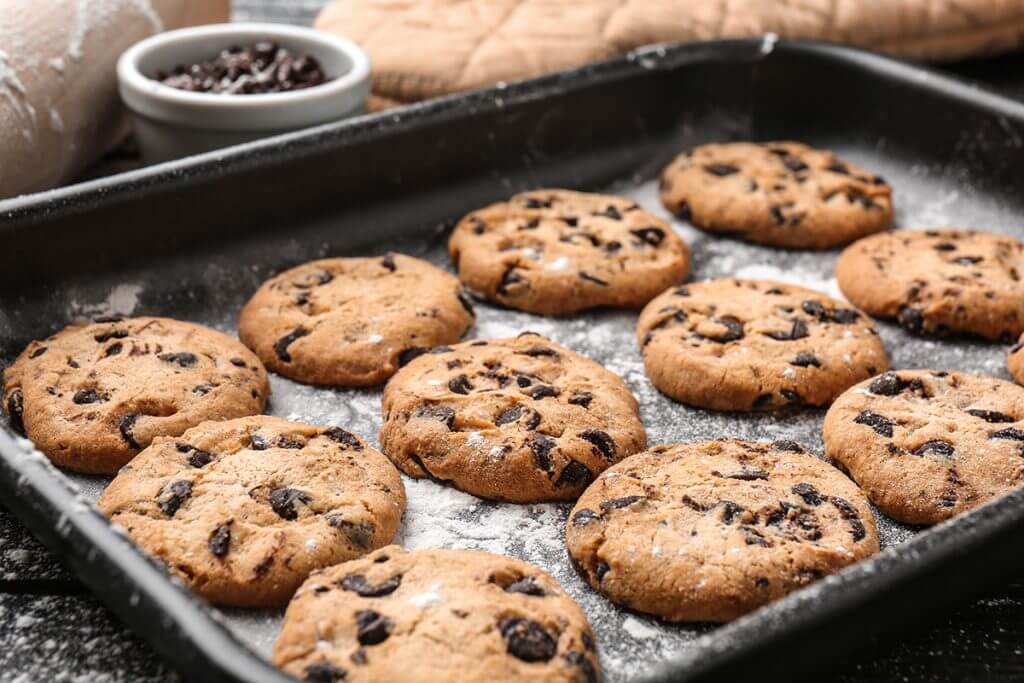 Rows of freshly-baked cookies